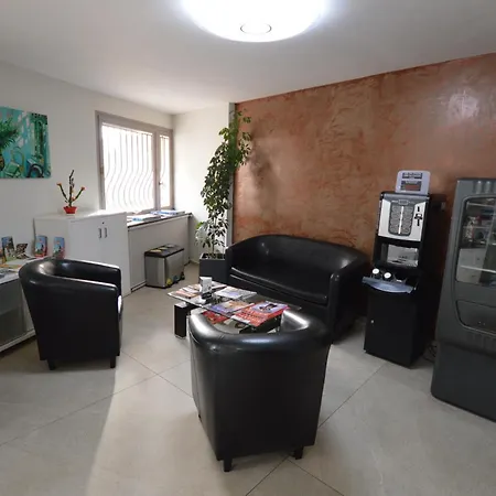 La Rotonde Szálloda 3*